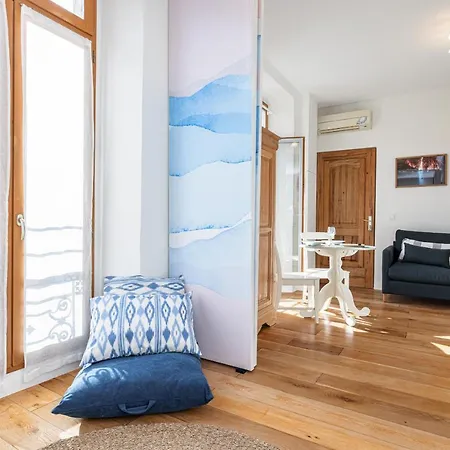 1 Bdr Downtown Near Place Massena * Nicea