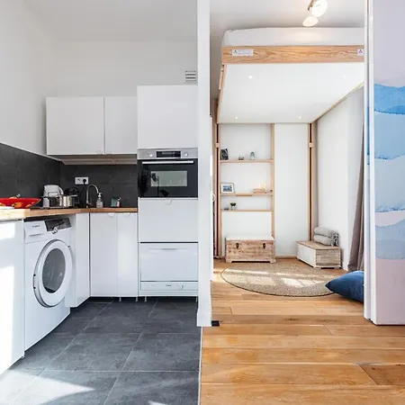 1 Bdr Downtown Near Place Massena شقة نيس